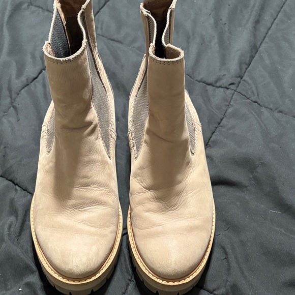 Timberland Light Brown Chelsea Boots - Picture 2 of 4